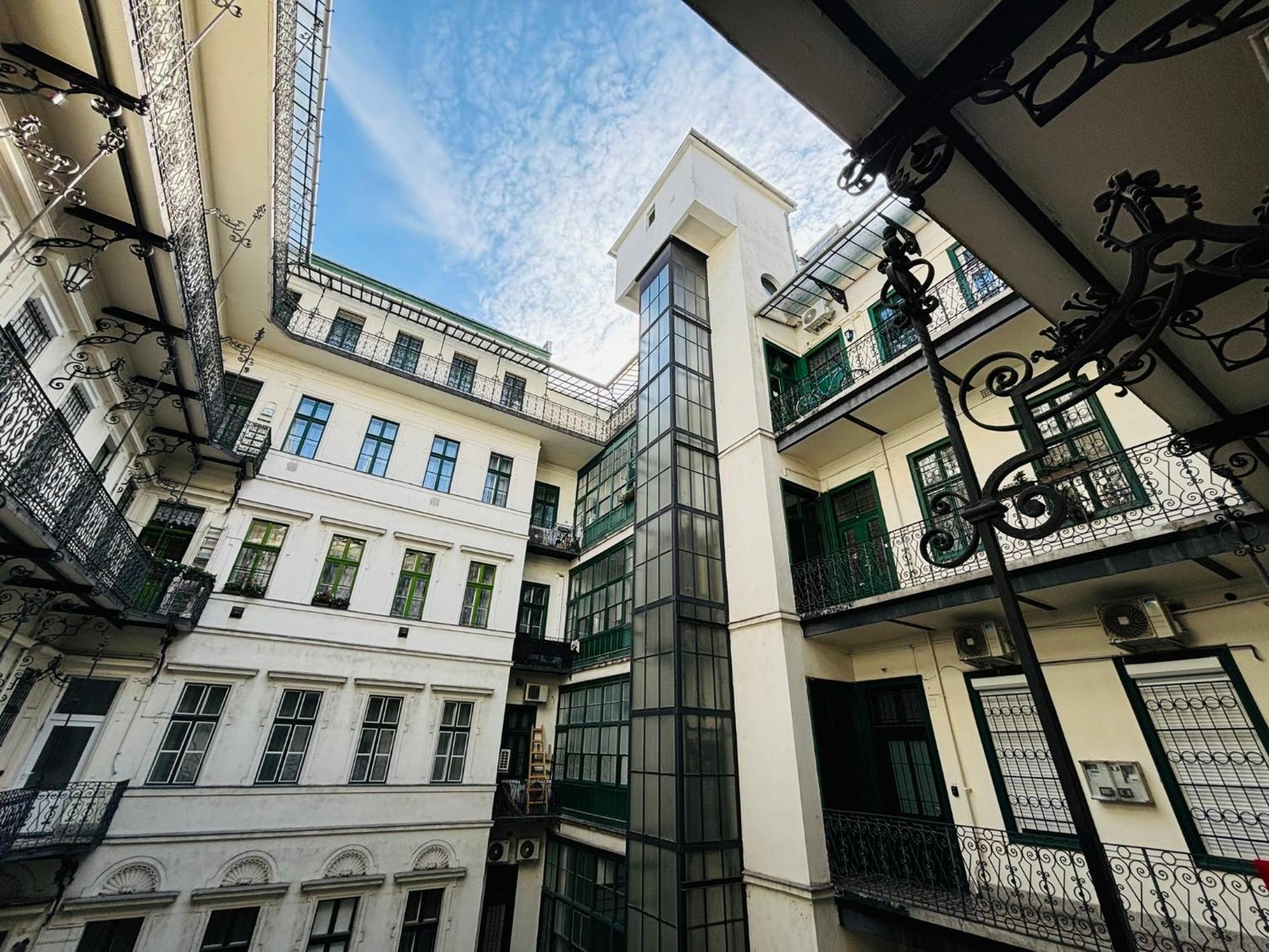Studio 51 Budapest Exteriör bild